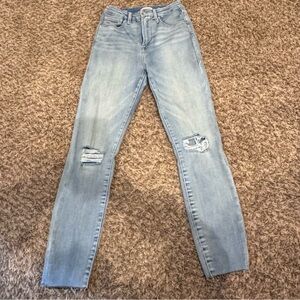 Good American Light Blue Skinny Jeans